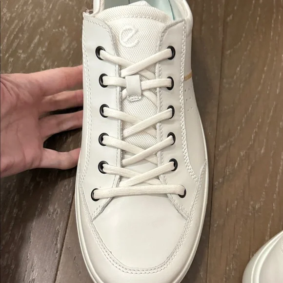 Ecco Leather Soft Classic White and Tan Sneakers - Picture 7 of 9